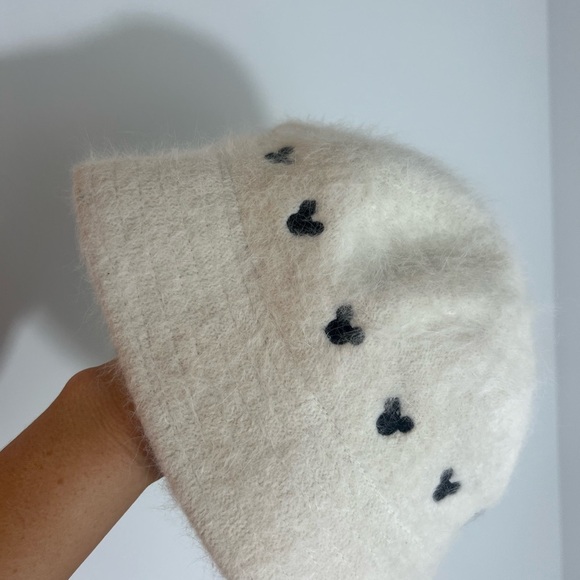 Vintage Walt Disney world hat - Picture 9 of 9